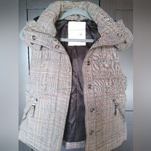 Down hooded vest